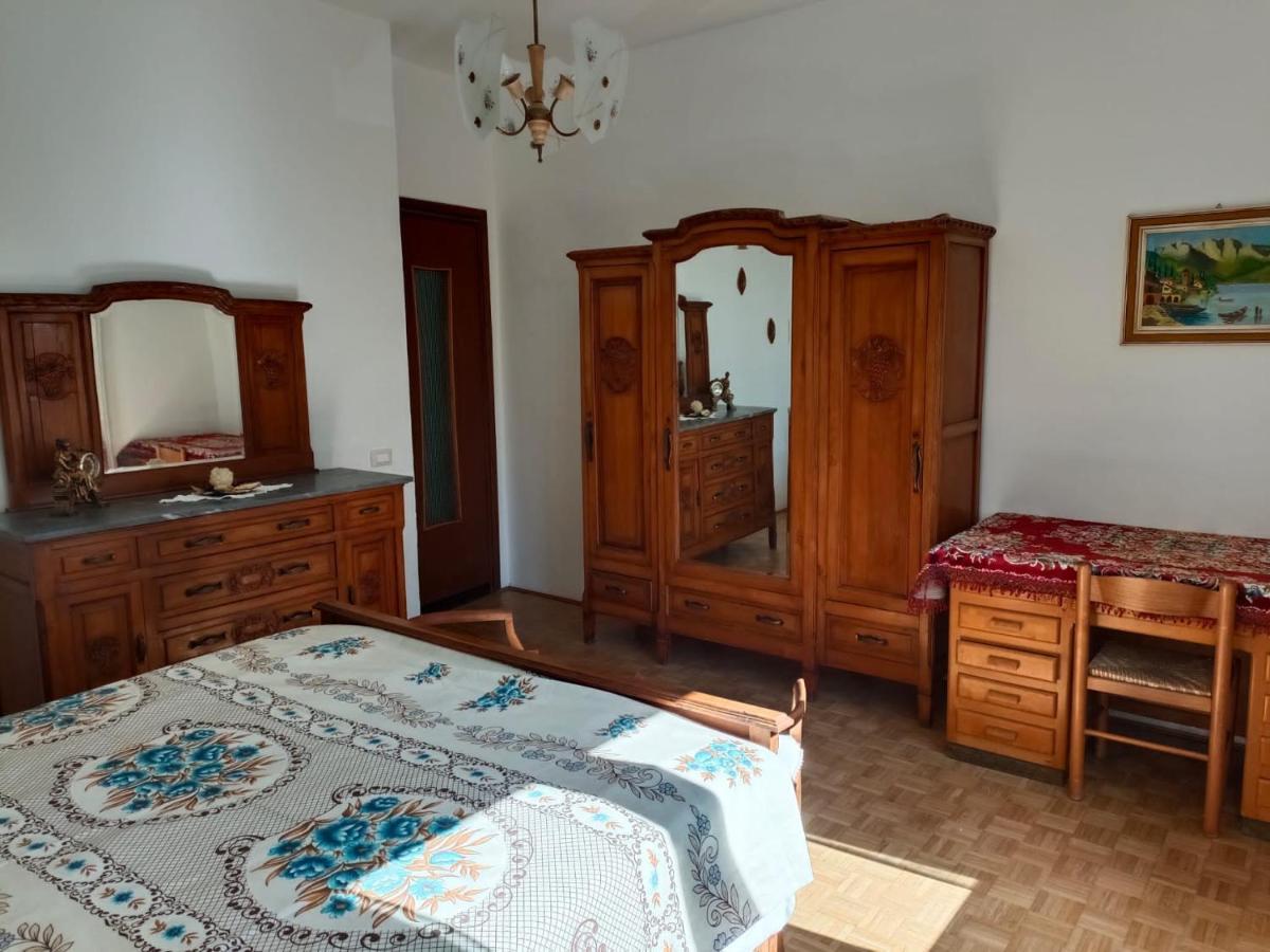 Appartamento Doppi Bagni Sei Posti Letto Вівероне Екстер'єр фото