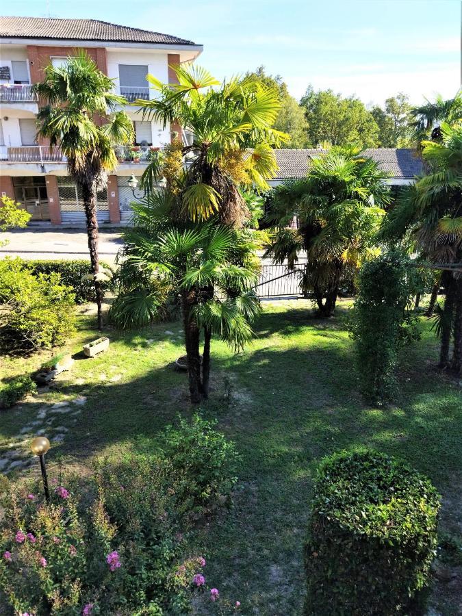 Appartamento Doppi Bagni Sei Posti Letto Вівероне Екстер'єр фото