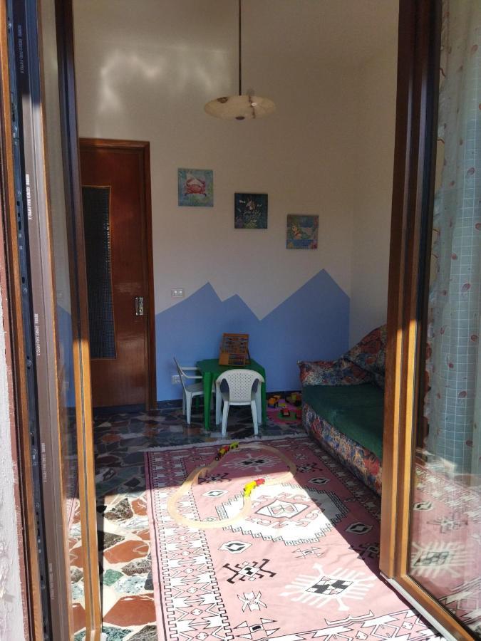 Appartamento Doppi Bagni Sei Posti Letto Вівероне Екстер'єр фото